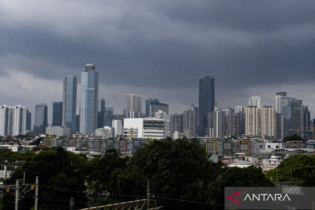 pemprov-dki-jakarta-imbau-warga-waspada-potensi-hujan-ekstrem-2711598