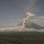 semeru_meletus_lagi