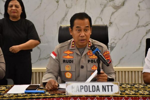 kapolda_ntt_irjen_pol_rudi_darmoko