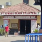 pabrik_kayu_pt_sgs_di_jombang_akan_phk_1000_orang