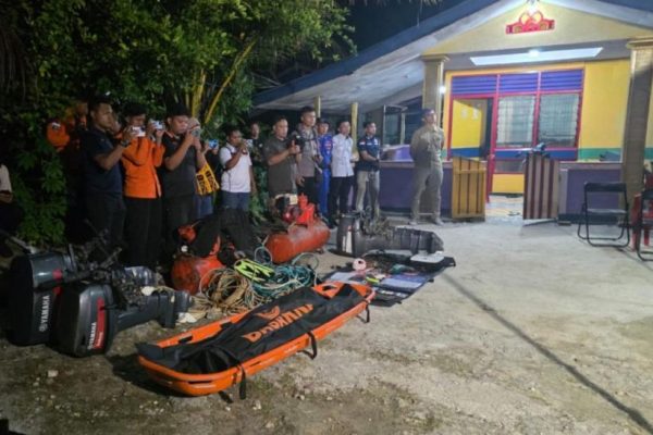 tim_gabungan_pencarian_korban_ledakan_di_biak