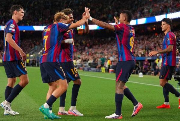Hasil Lengkap Liga Champions: Barcelona dan PSG Kompak Pesta Gol