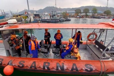 Hari Keenam Pencarian 5 Jurnalis Hilang Kontak, Tim SAR Temukan Terpal-Galon di Sekitar Anak Krakatau